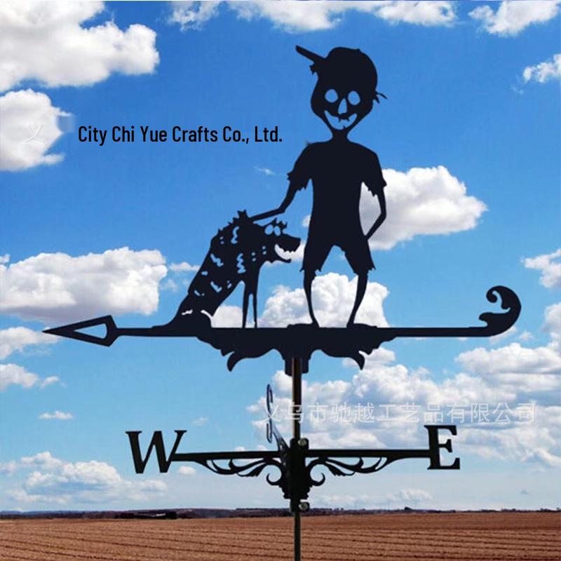 Weather Vane Ornament: Outdoor Wrought Iron Spray-Painted Roof Decoration Metal Craft