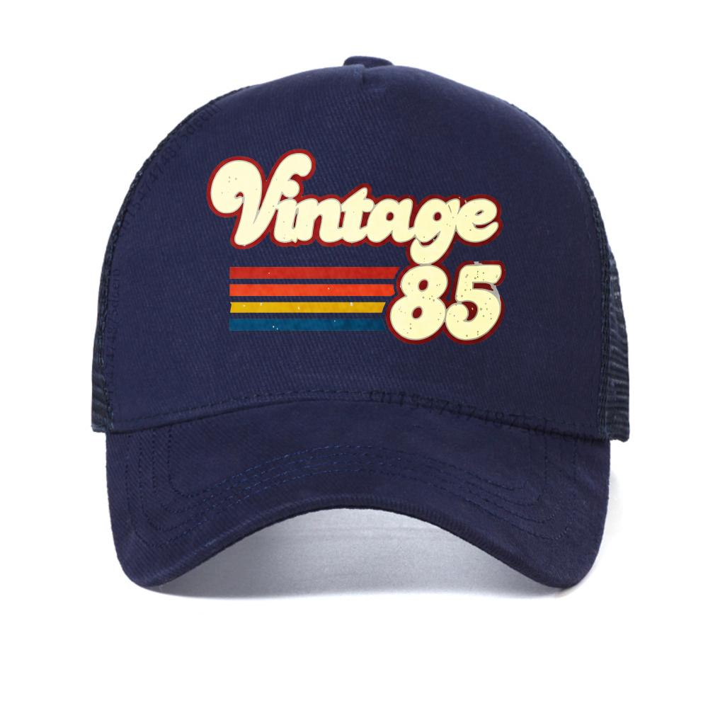 

Vintage 1985 cap Women 1985 Vintage Birthday Gift baseball caps Fashionable Casual Summer Breathable snapback hat mesh caps Adjustable темно-синього кольору