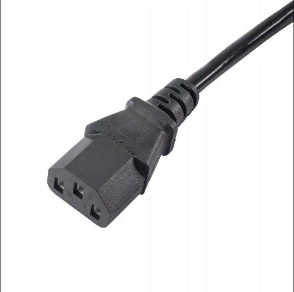 Kabel zasilający Akyga AK-PC-05A CEE 7/7 - IEC C13 250V/50Hz 10A 5m czarny