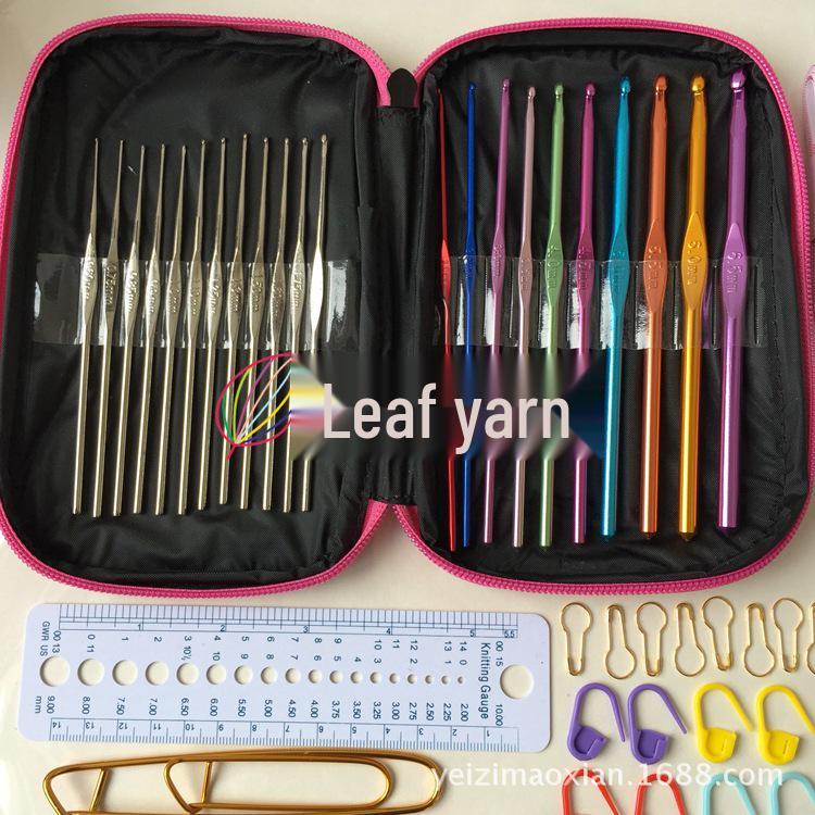 22-Piece Colorful Aluminum Crochet Hook Set with Leather Case
