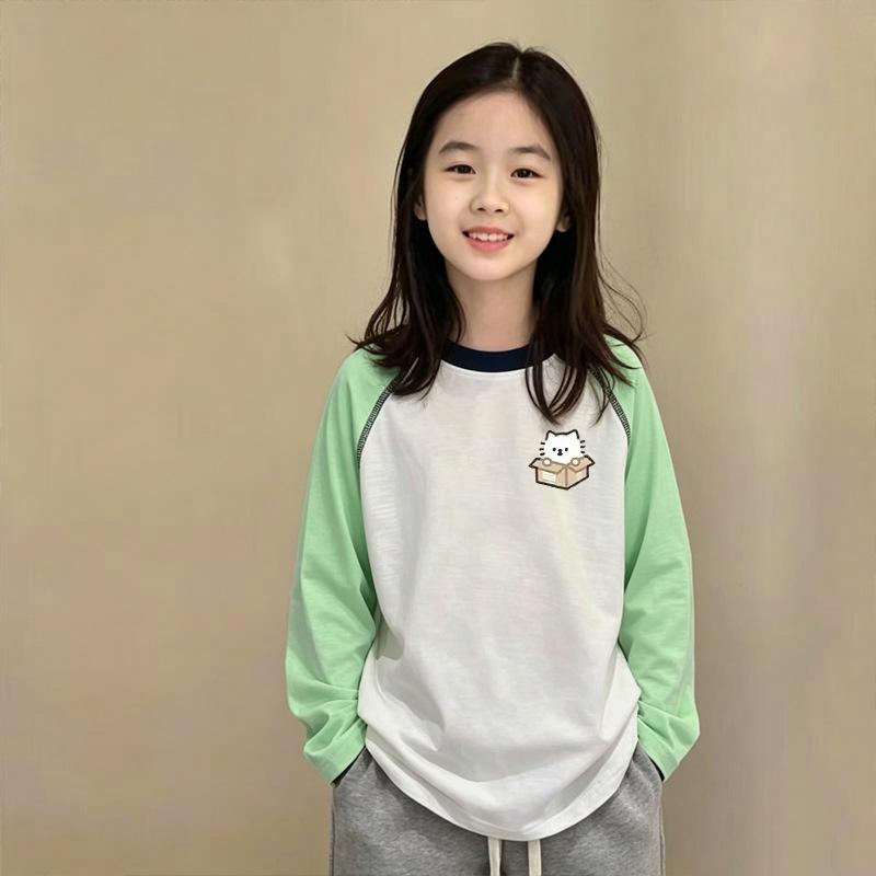 Girls' Lightweight Long-Sleeved Sun Protection T-Shirt - Casual Summer Cover-Up for Medium and Large Children