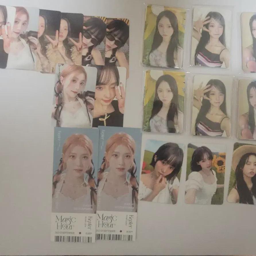 

Kep1er Album Photo Cards Batch