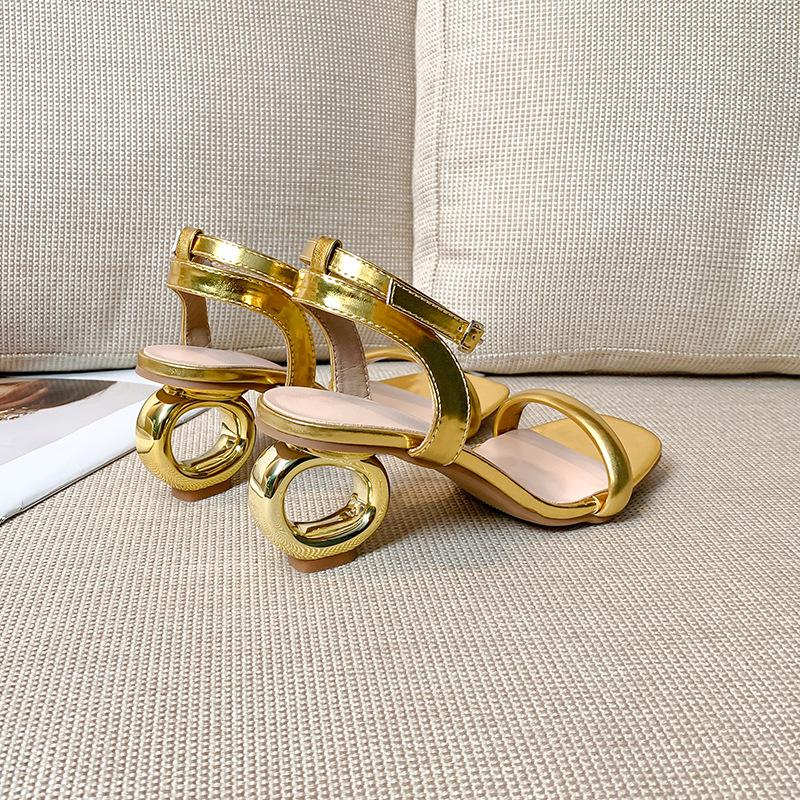 2026 Summer Mid-Heel Sandals: Versatile Single Strap Fashion for Women in Europe & America