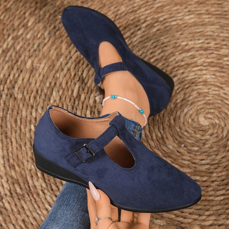 Übergröße Einzelne Schuhe Damen Neuer Herbststil Spitze Zehenpartie Flacher Ausschnitt Schnalle Keilabsatz Doudou-Schuhe