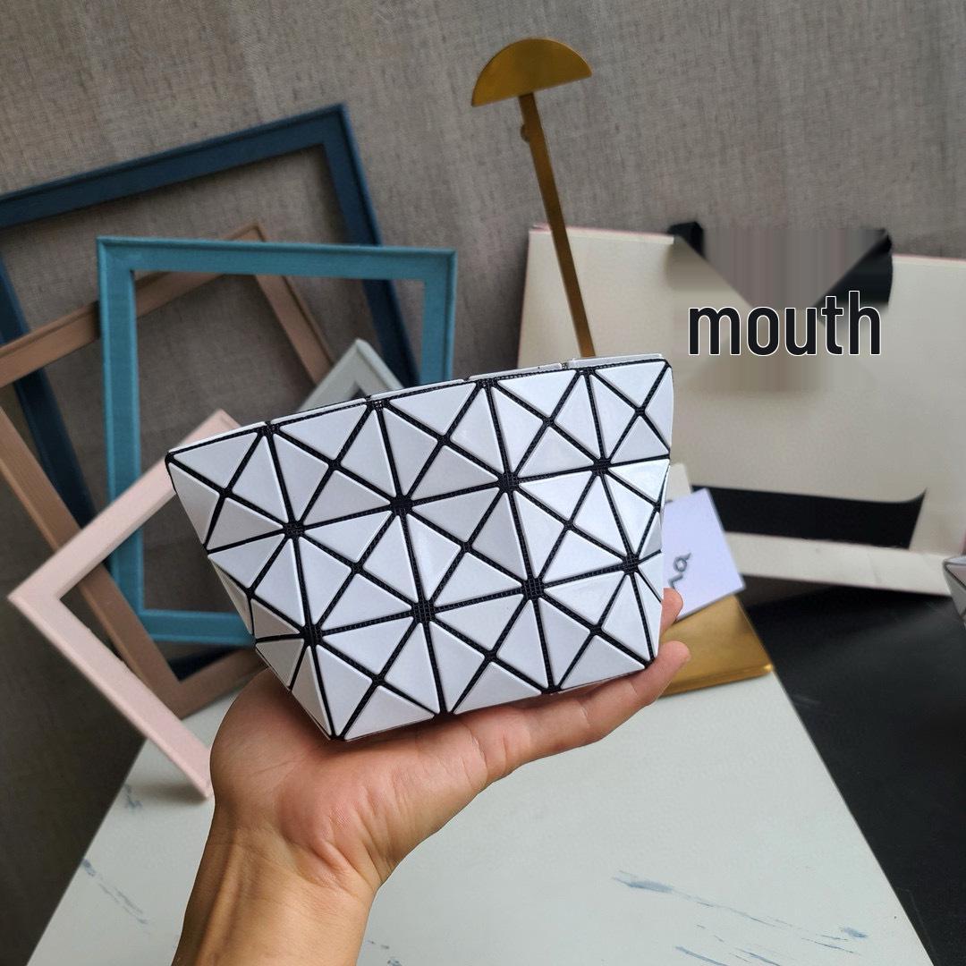 

Japan Prism Series Diamond Geometric Clutch: 3x5 Grid Cosmetic and Mobile Bag for Women