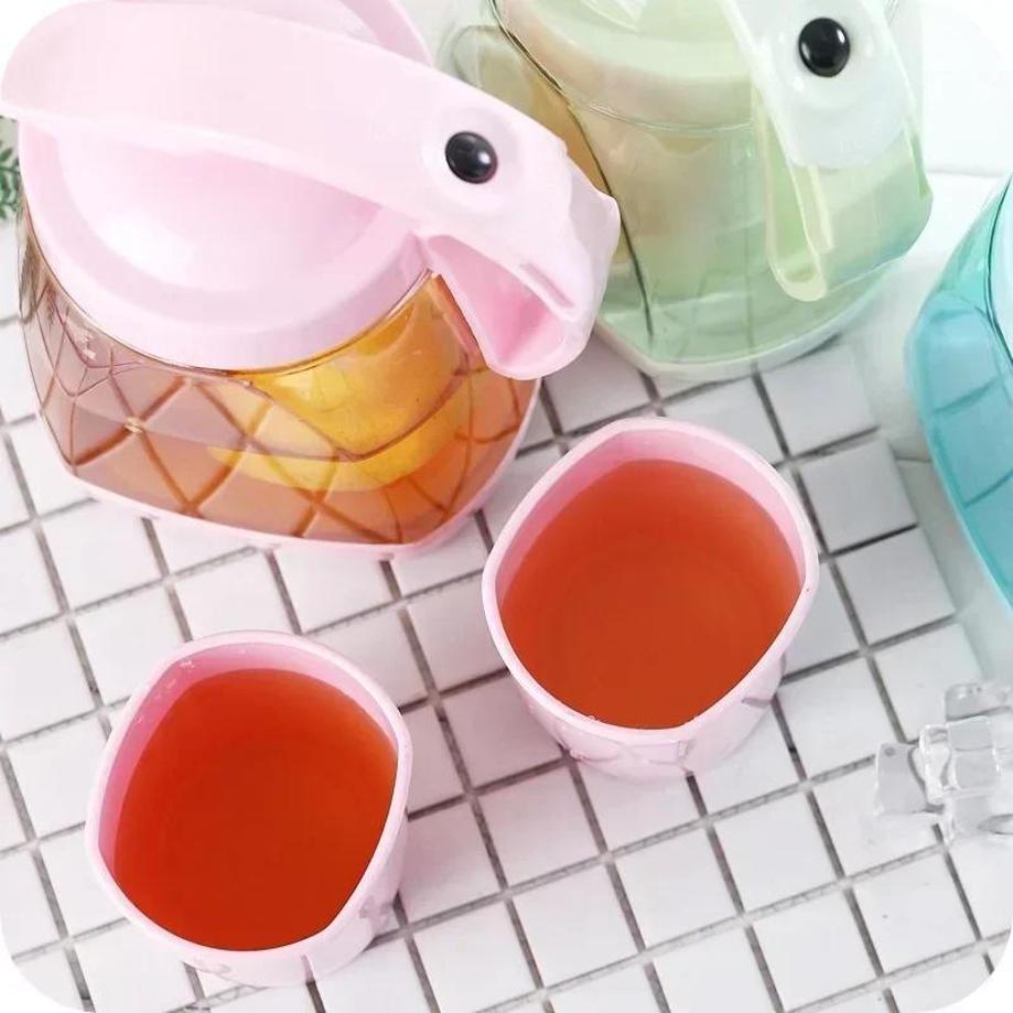 

3Pcs/5Pcs Set Simple Sealed Plastic Cold Water Bottle Water Set Water Juice Pot Creative Press Water Bottle Color Set Randomly 1.5 L 1 Set