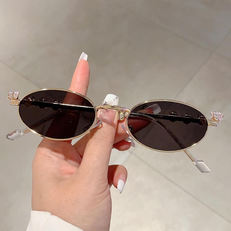 Fashion Small Oval Sunglasses Trendy Brand Designer UV400 Shine Crystal Sun Shades Glasses Decoration Women Shades