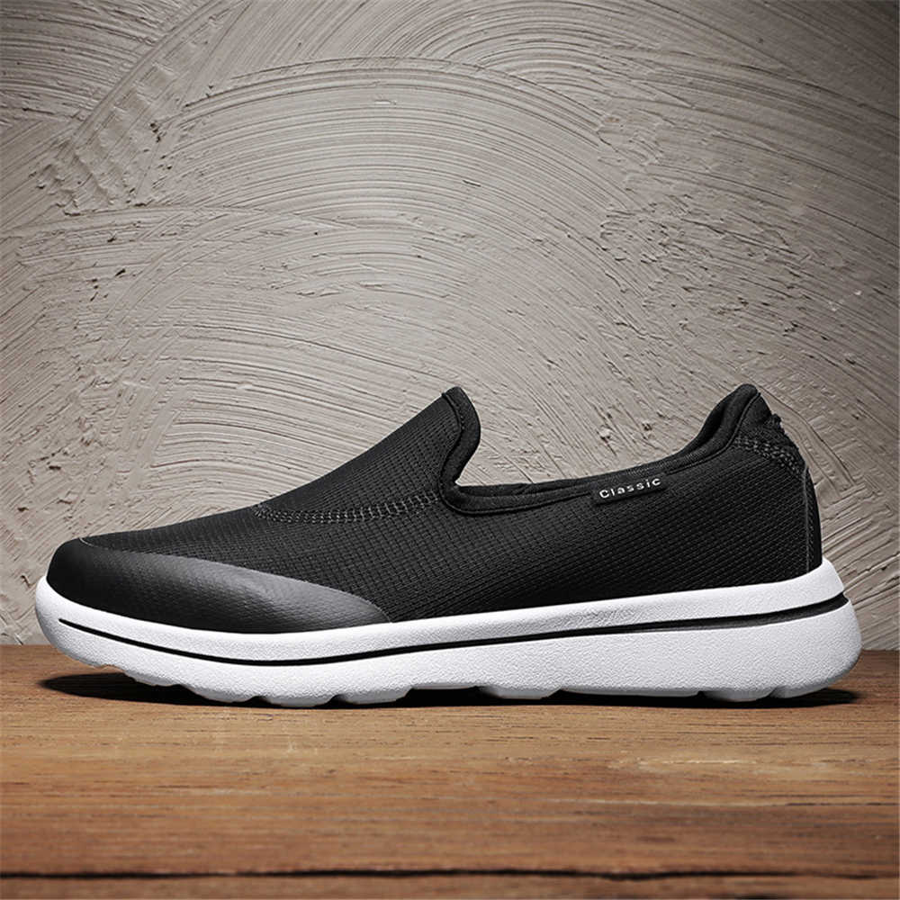 Super Big Size Slip-ons Men Basketball Sneakers Golf Shoes For Man Luxury Summer Flat Sport Super Sale Exerciser Krasovki