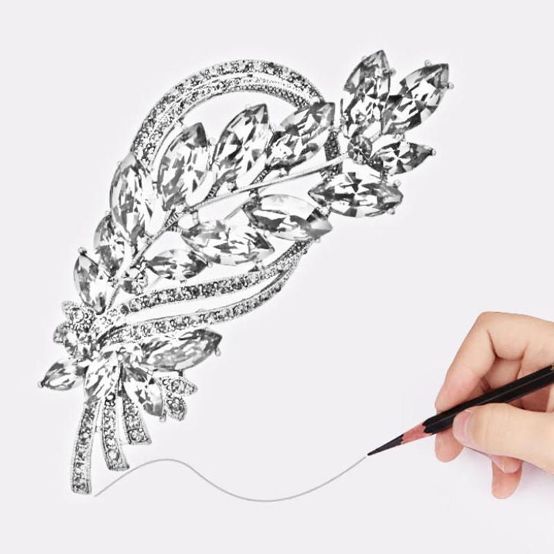 Brooch Ladies High-End Crystal Accessories Retro Atmosphere Suit Corsage Coat Brooch Birthday Gift