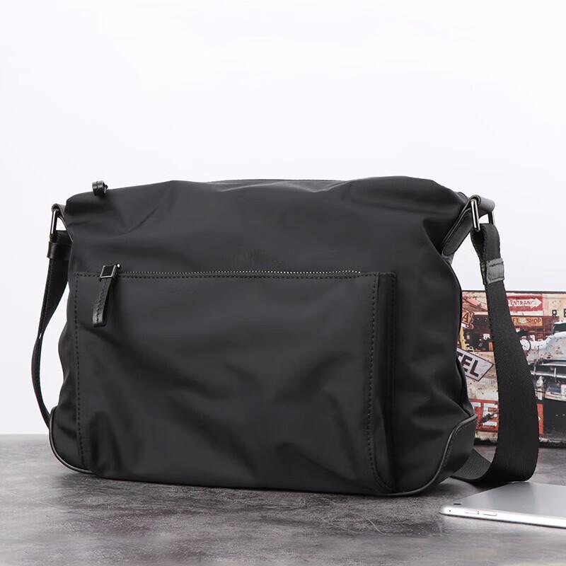 Paibaojue Men s Water-Repellent Canvas Crossbody Bag