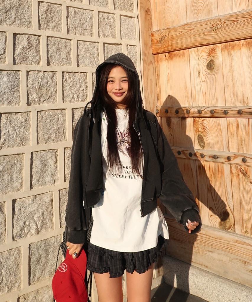 MIXXO Sticker Long Sleeve T-Shirt_Miwlwg308A