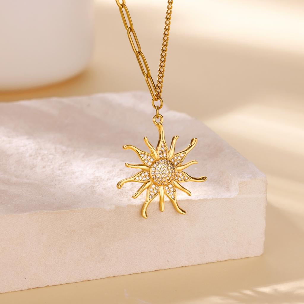 Stainless Steel Sun Pendant Necklace for Women Fashion Gold Color Zircon Charm Chain Necklaces Trendy Aesthetic Jewelry Gift