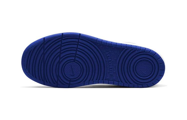 Nike Low 2 Low Top Skateboard Shoes White Blue Red Children Aged 3 7 Years Old BQ5451-113