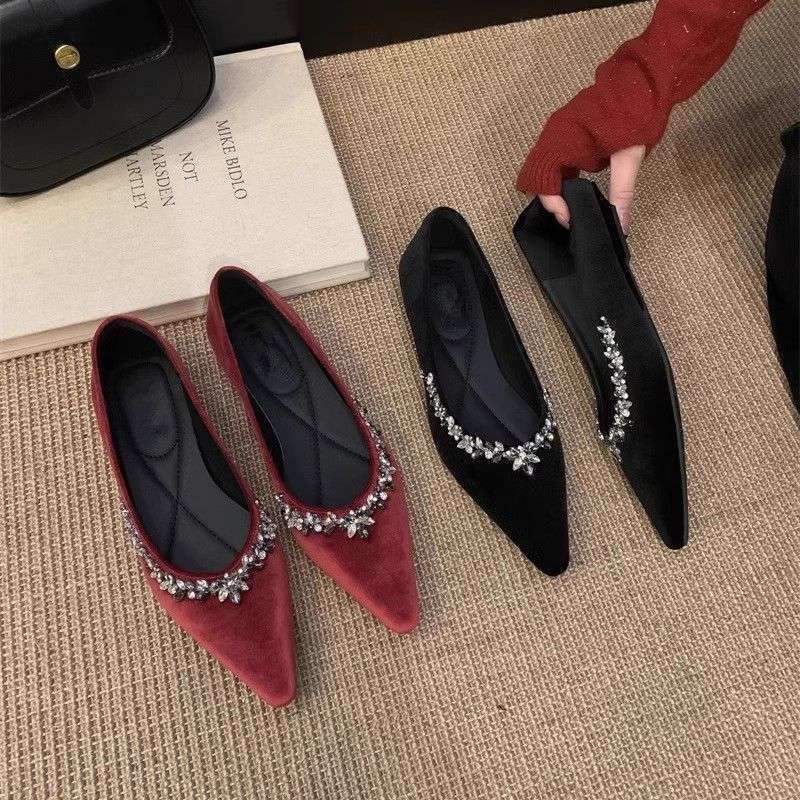 Pointed one-pedal temperament shallow mouth casual single shoes 2025 spring French rhinestone flat-bottomed comfortable wedding shoes women's new