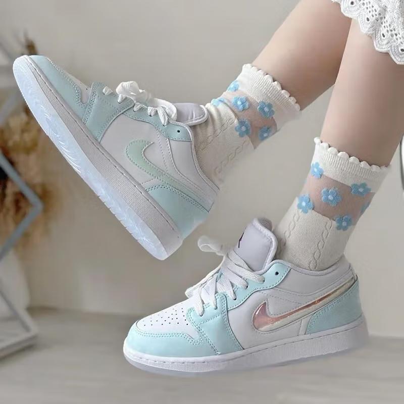 Air Jordan 1 Low SE 'Glacier Blue' GS HJ3481-491