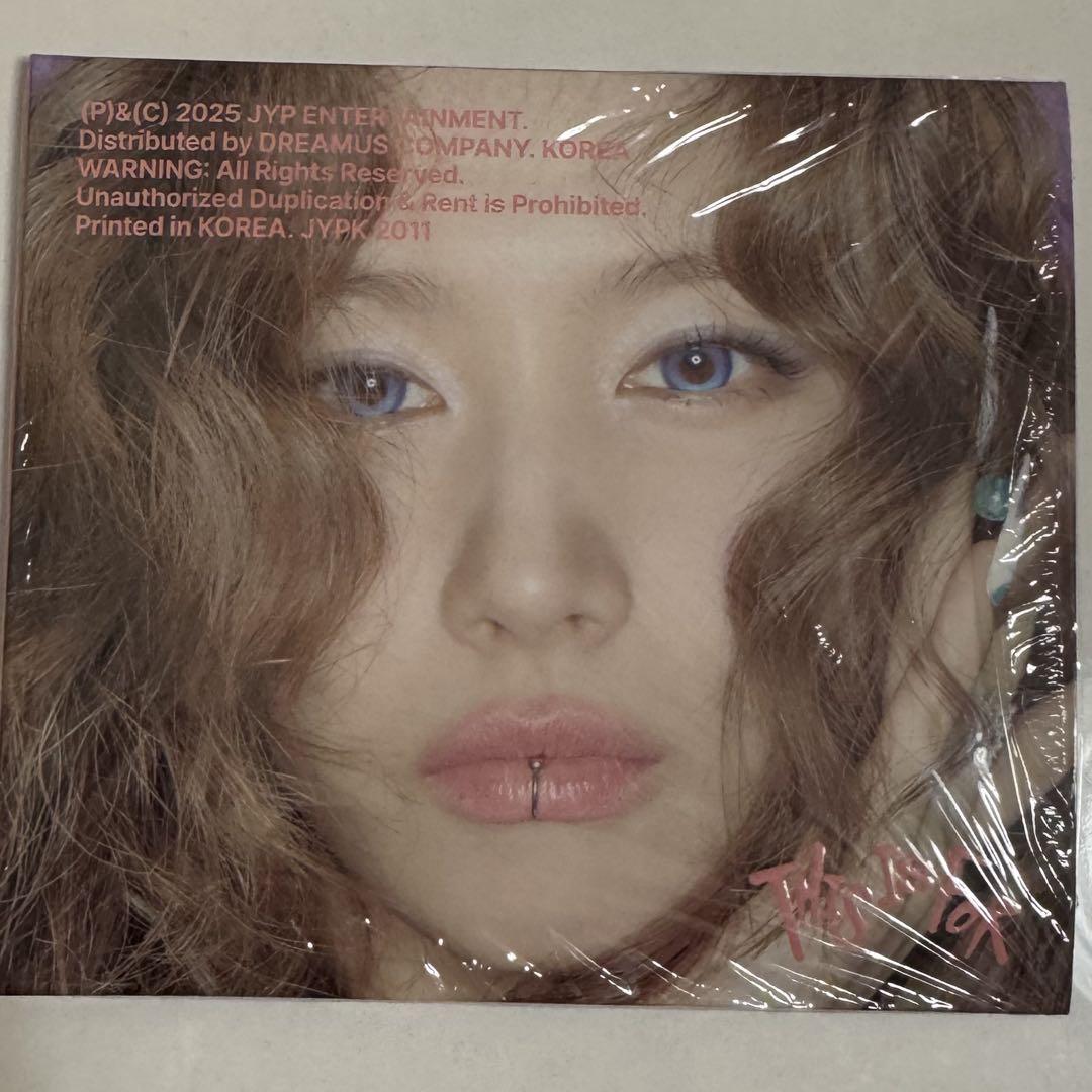 

[USED] THIS IS FOR Digipak Sana