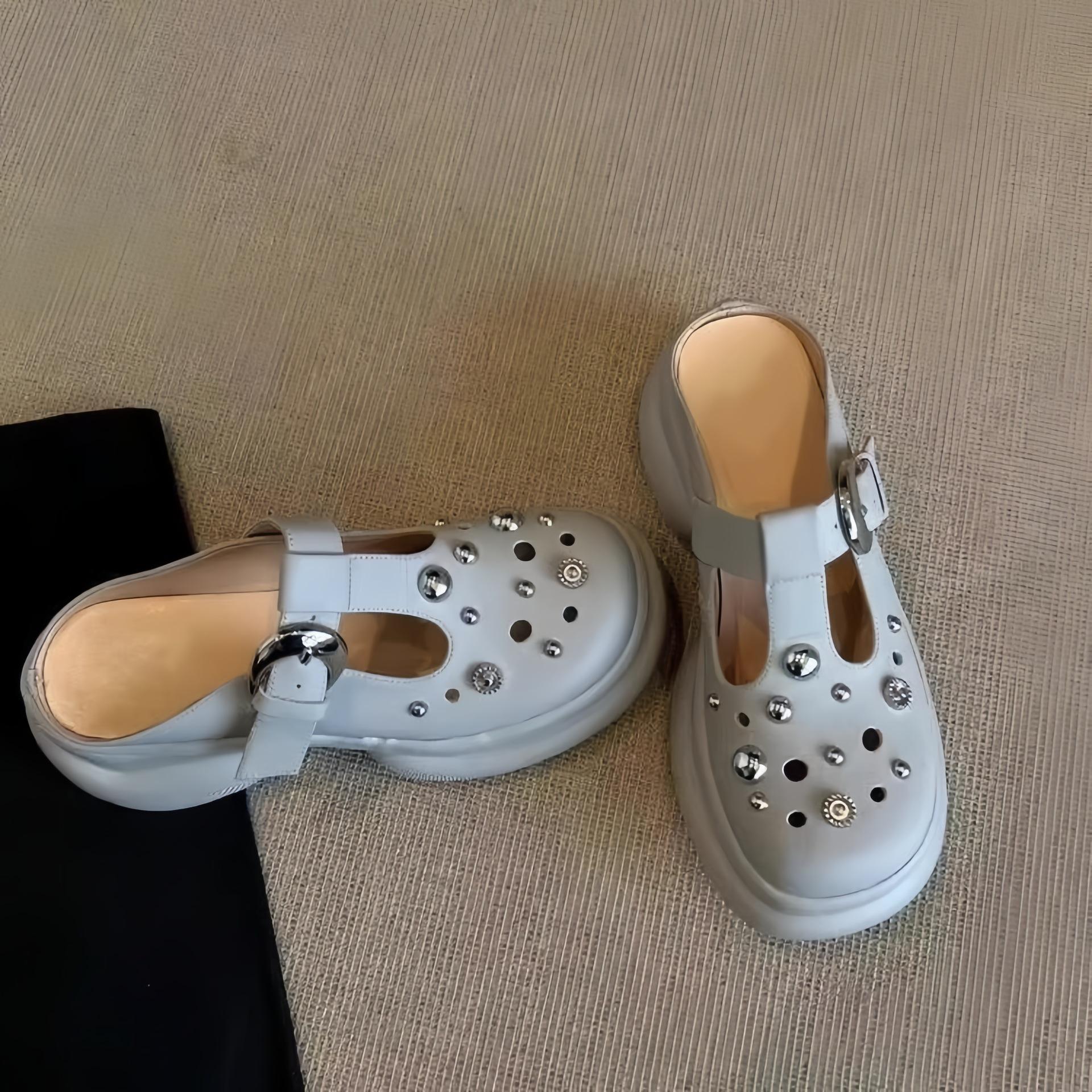 

Толстоподошвенные увеличивающие рост верхняя одежда пляжные дырчатые туфли женские универсальные с круглым носком Т-пряжкой полые туфли-лоферы с закрытым носком 40 светло-серый