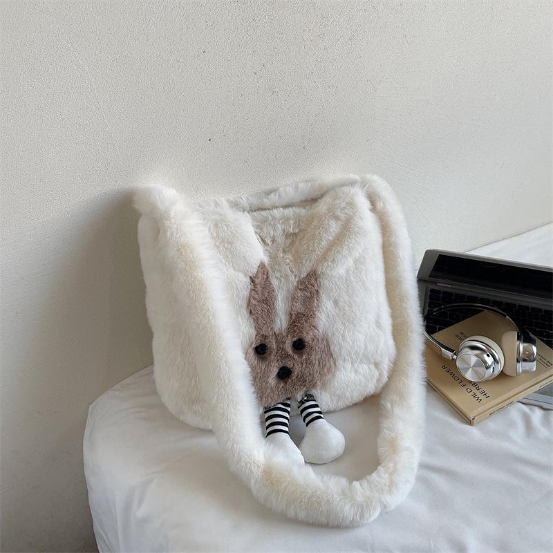 

Cute Rabbit Plush Crossbody Bag for College Students - Large Capacity, Perfect for Autumn and Winter брудно-білий