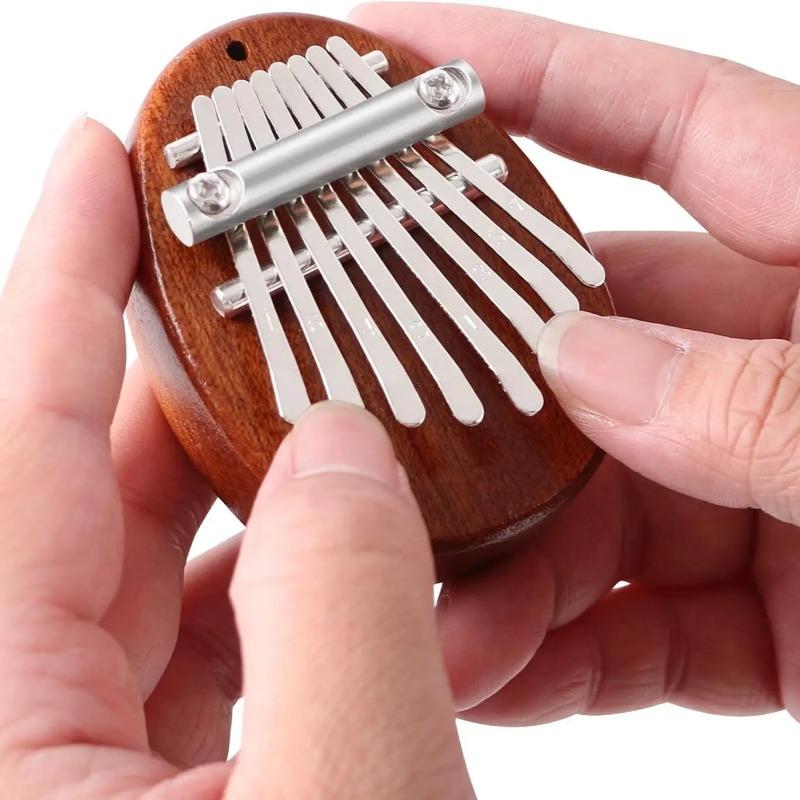 8 tasti Mini Kalimba in legno di alta qualità Squisito dito pollice pianoforte Marimba musicale buon accessorio ciondolo regalo