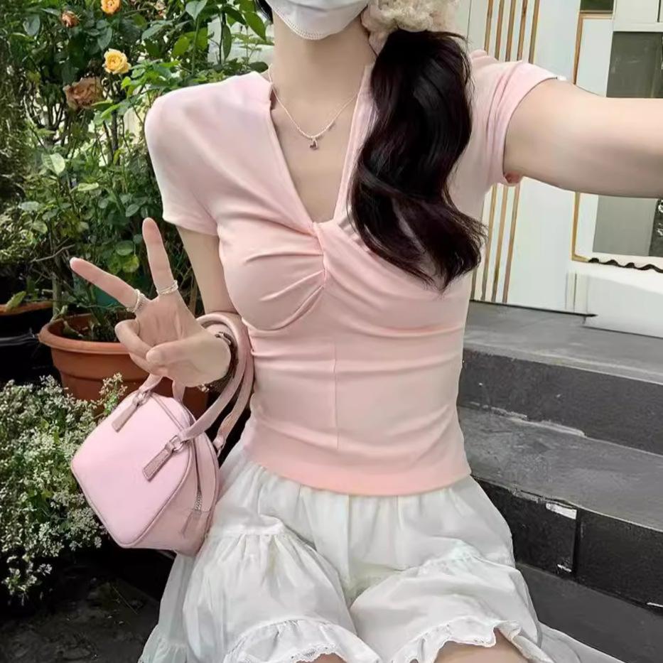 Korean version ins temperament pure desire short-sleeved T-shirt women's summer new slim-fit V-neck design pleated bottoming shirt top