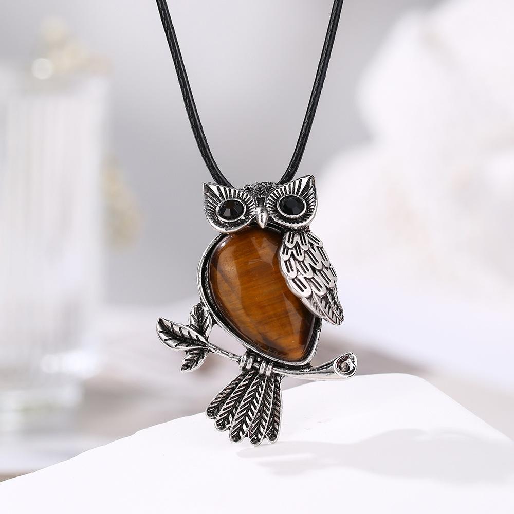 Ciondolo in cristallo naturale, collana gufo intarsiata con ametista, gioielli, Regalo di Natale, Regalo di San Valentino, Regalo per fidanzata, Regalo di compleanno