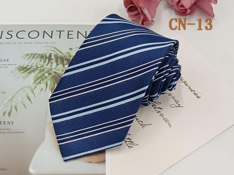 Herren Formell 8cm Schwarz Gestreifte Krawatte, Polyester-Seide, Jacquard Garngefärbt, Handgestrickt.