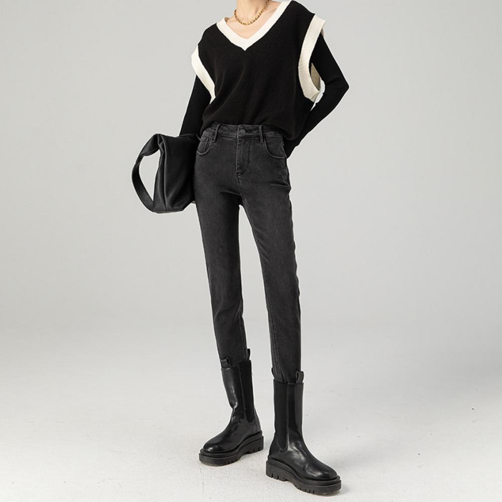 

Универсальные джинсы скинни с высокой посадкой, узкие, облегающие, эластичные, новинка осени и зимы 2025 года, джинсы-карандаш с маленьким клешем 32