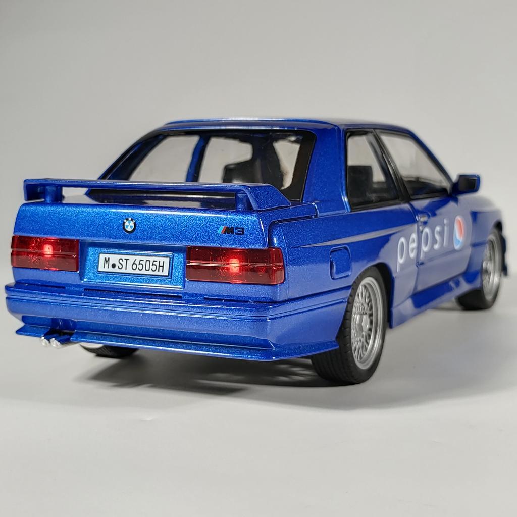 1/24 BMW M3 Coca Cola Supercoche Modelo Fundición Aleación Coche Coleccionables Hobby Miniauto Vehículo Alta Simulación Adorno Cumpleaños Niño