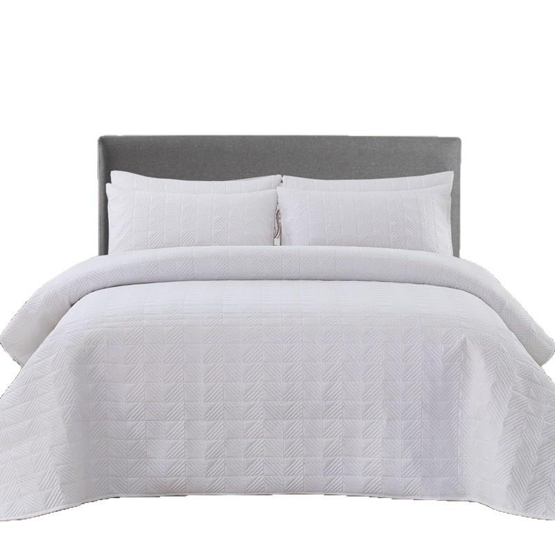 Ultrasonic Double-Sided Quilted Plaid Bedspread Set with Brushed Fabric