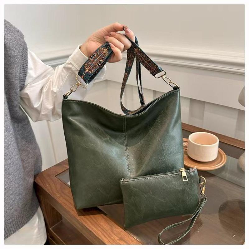 Cheap new fashion portable shoulder women's bag large capacity bucket bag solid color versatile mother and child bag leather