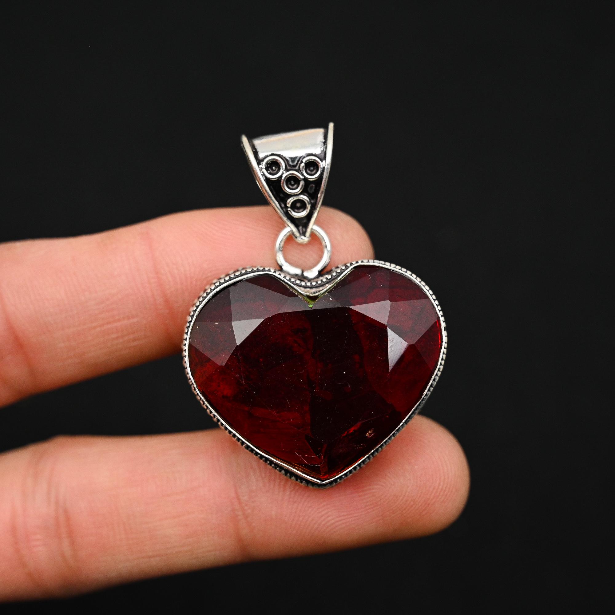 

Красный гранат драгоценный камень стерлингового серебра 925 пробы винтажный ювелирный подарок кулон