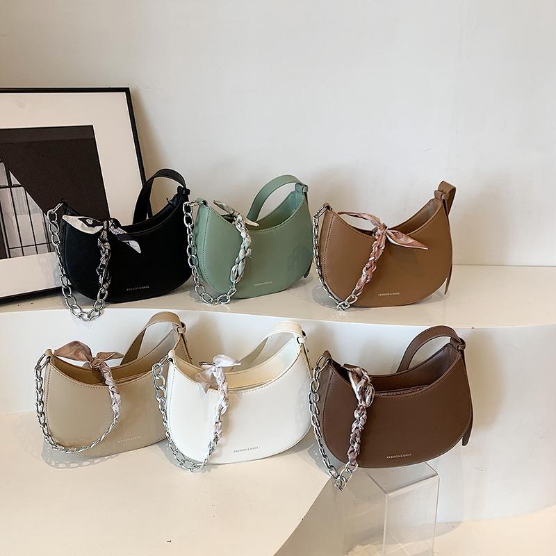 Simple retro versatile underarm bag texture commuter hand carry crescent bag solid color chain shoulder messenger bag