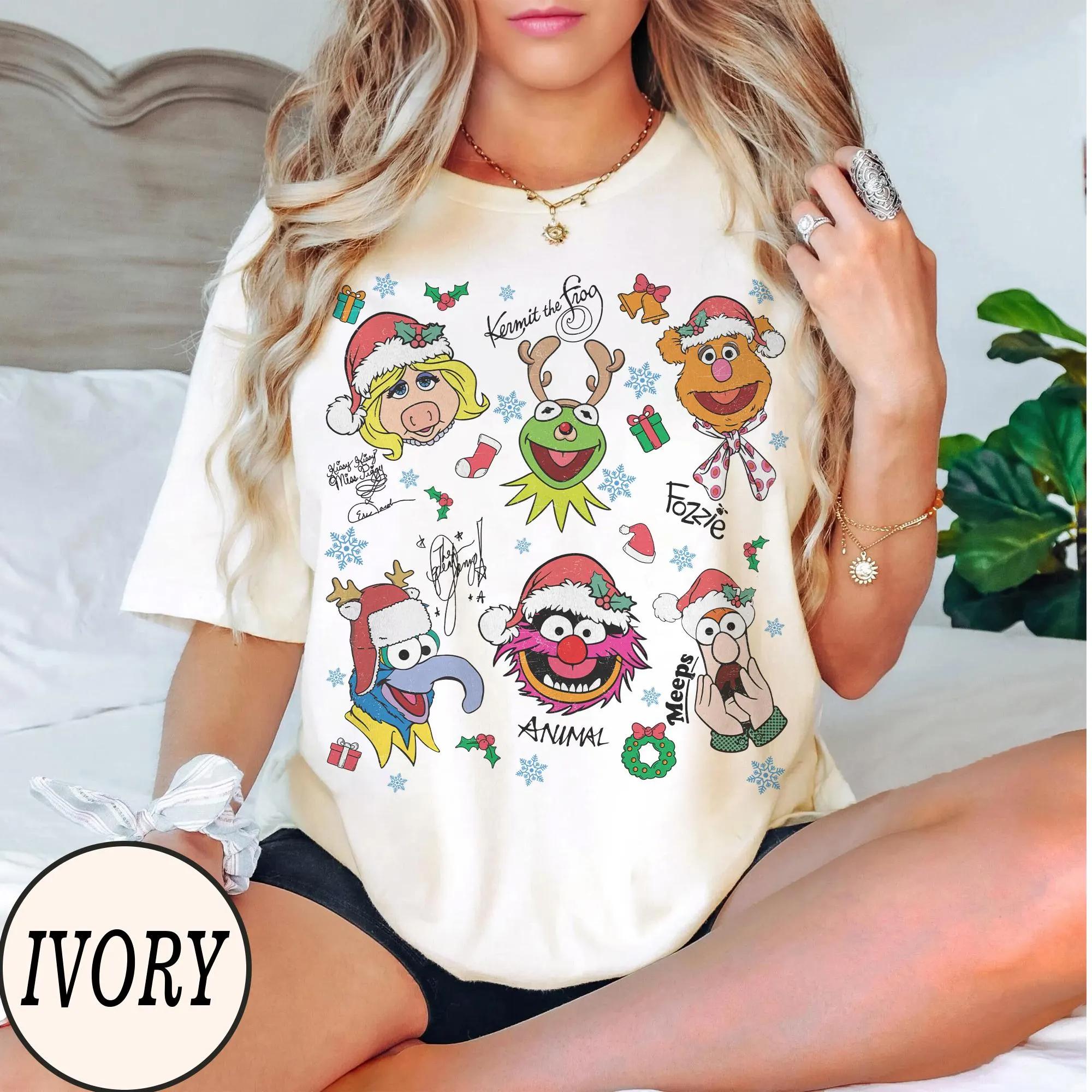 Puppet Christmas Carol World Family Tour Womens Tshirt Summer New Style Unisex Casual and Fashionable Tshirt S
