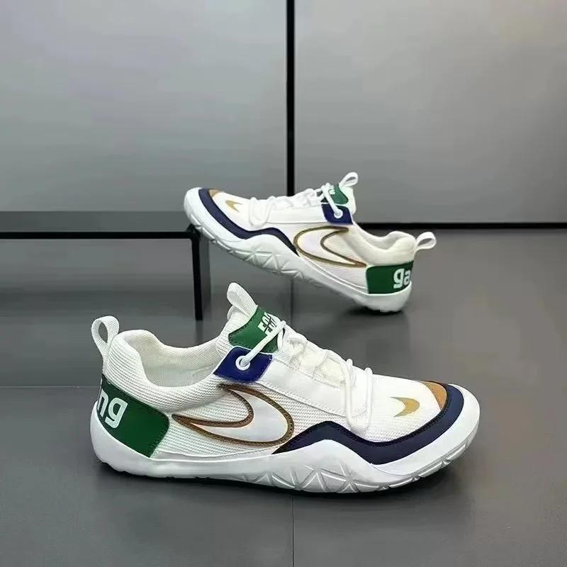 Herrskor Nya Andningsbara Mesh Sportskor Bekväma Mjuka Sula Halkfria Ungdom Forrest Gump Mode Små Vita Skor