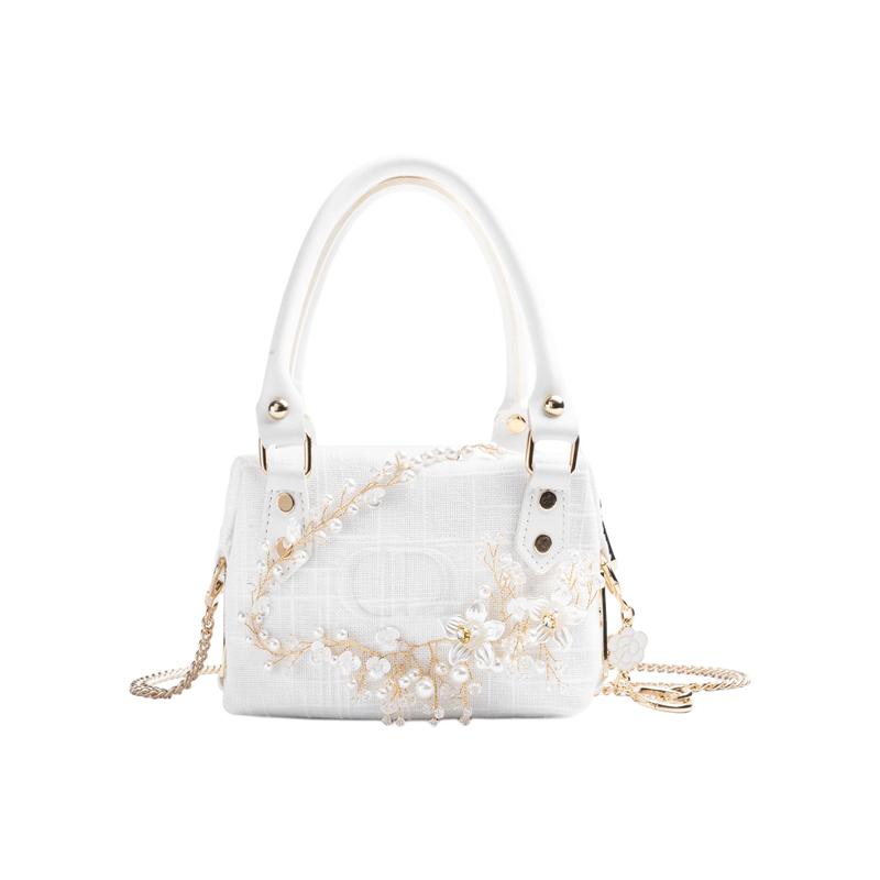 

DIOR [Customized Cosmetic Bag] Snow Flower Diamond Jinghe Bead Decoration French Romantic White Storage Bag Textured Fabric Portable білий