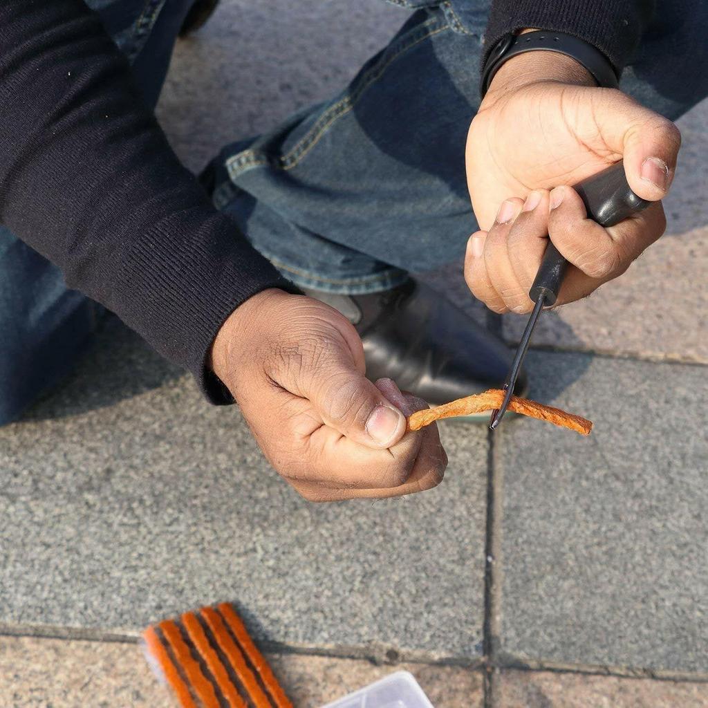 8v1 Sada na opravu bezdušových pneumatik pro auto, kolo, skútr a SUV - Univerzální nouzová sada na opravu defektu (s úložným vakem).