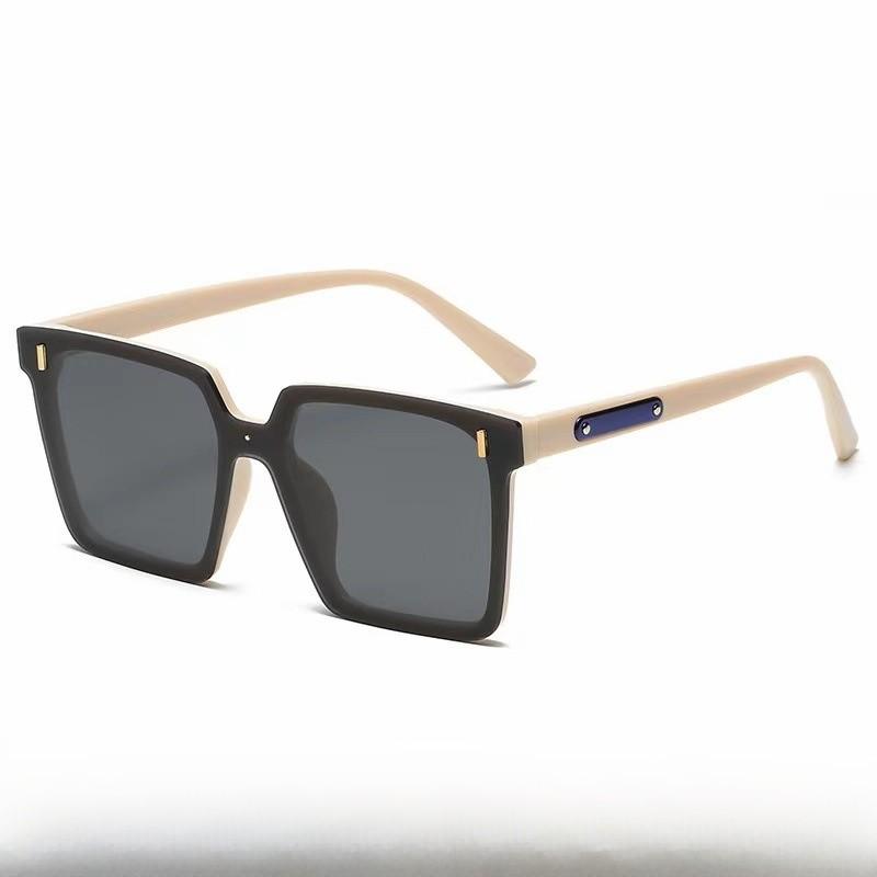 Fashion Sunglasses For Women With Uv400 Protection And Pc Frame For Outdoor Travel