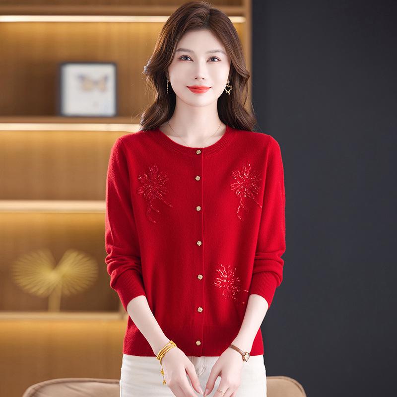 2025 Women's Luxury Wool Cardigan Sweater: Elegant Wear for Middle-Aged & Elderly