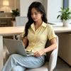 Gestreiftes Polyester-Kurzarmhemd mit Knopf und Polokragen für das Büro