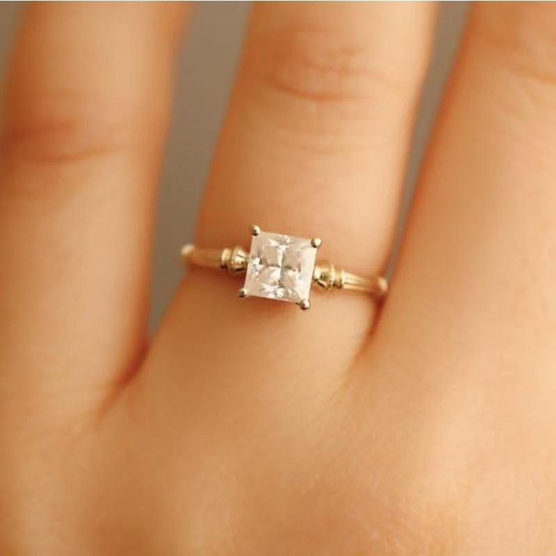 2026 New Classic Gold Inlaid Square Zircon Ring, Simple and Versatile Japanese and Korean Temperament Women s Diamond Ring no. 6