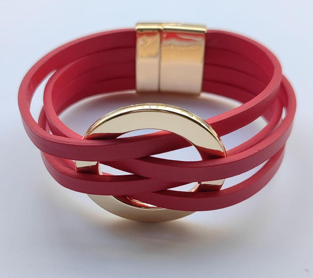 Trendy Leather Cross Bracelet with Magnetic Buckle: Chic Jewelry for Women