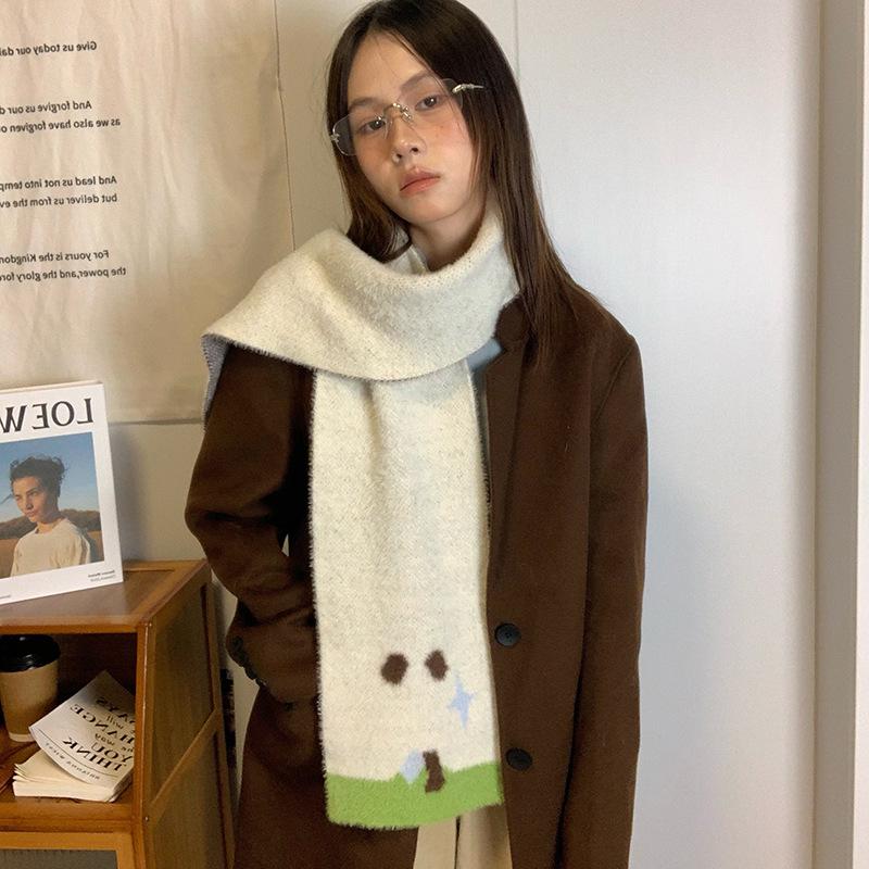 Cartoon Apple Core Knitwear: Cute Childlike Plush Scarf for Students & Couples - Warm Neck Gaiter for Autumn/Winter
