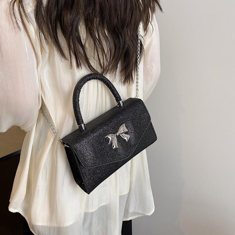 Gentle And Fashionable Bow And Shiny Single Shoulder Chain Bag For Daily Outings