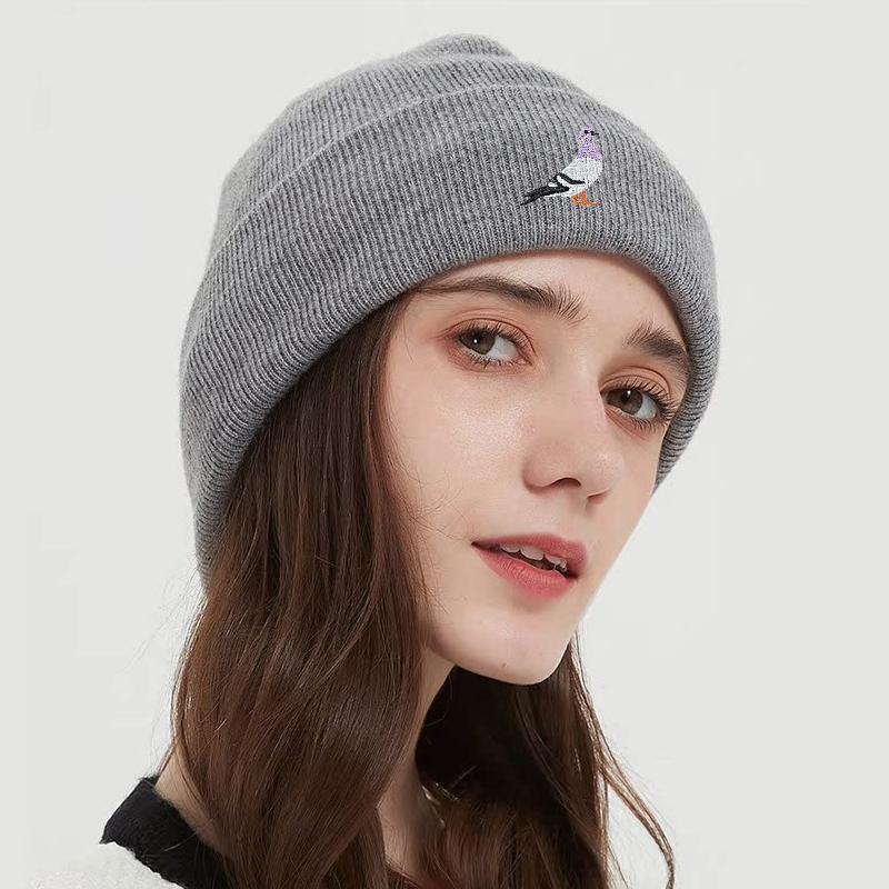Men's and women's knitted hats for autumn and winter, warm pigeon embroidery pattern pullover, brimless woolen hat