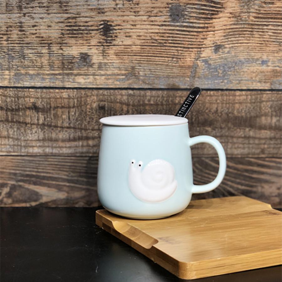 

Small Fresh Snail Ceramic Cup Embossed Snail Shape Mixing Rod Office Coffee Cup Creative Water Cup 401-500ml