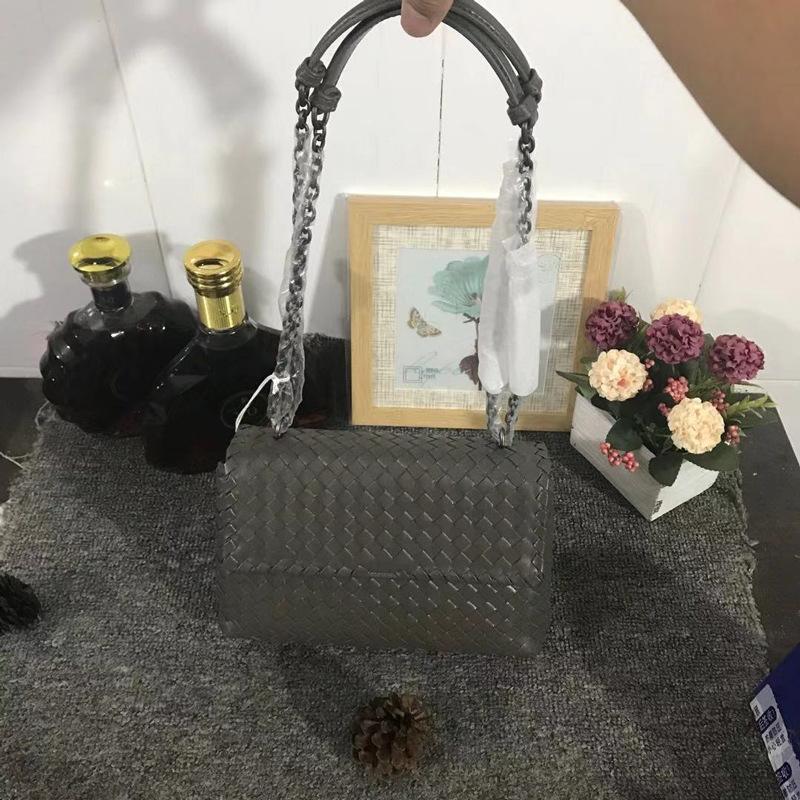 +New Shoulder Bag+Cross Border Trend Shoulder Cross Bag Dual Purpose Chain Bag Hand Woven Women's Bag