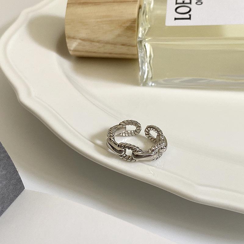 Women s Adjustable Open Twist Chain Ring - Fashionable and Trendy Index Finger Accessory Adjustable Open Ring