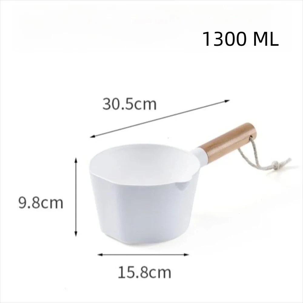 Durable Long Handle Water Scoop Plastic 1300ML Water Ladle Water Dipper Kitchen