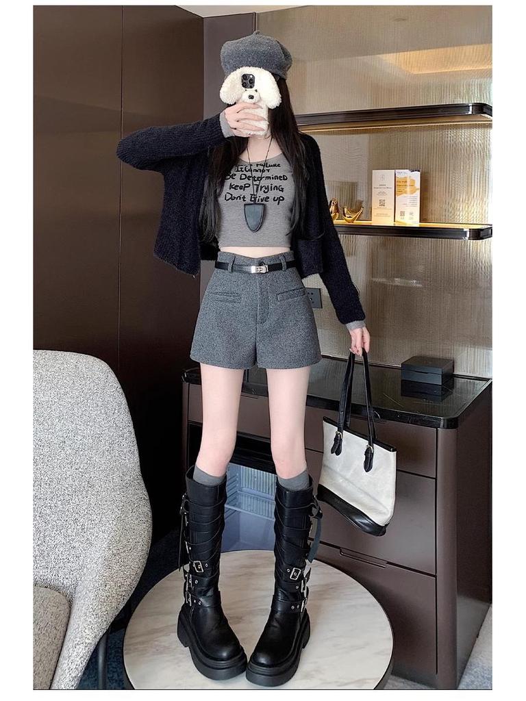 High-Waisted Women's Woolen A-Line Shorts - 2026 Autumn/Winter Collection, Fashionable Wide-Leg Bootcut Style.