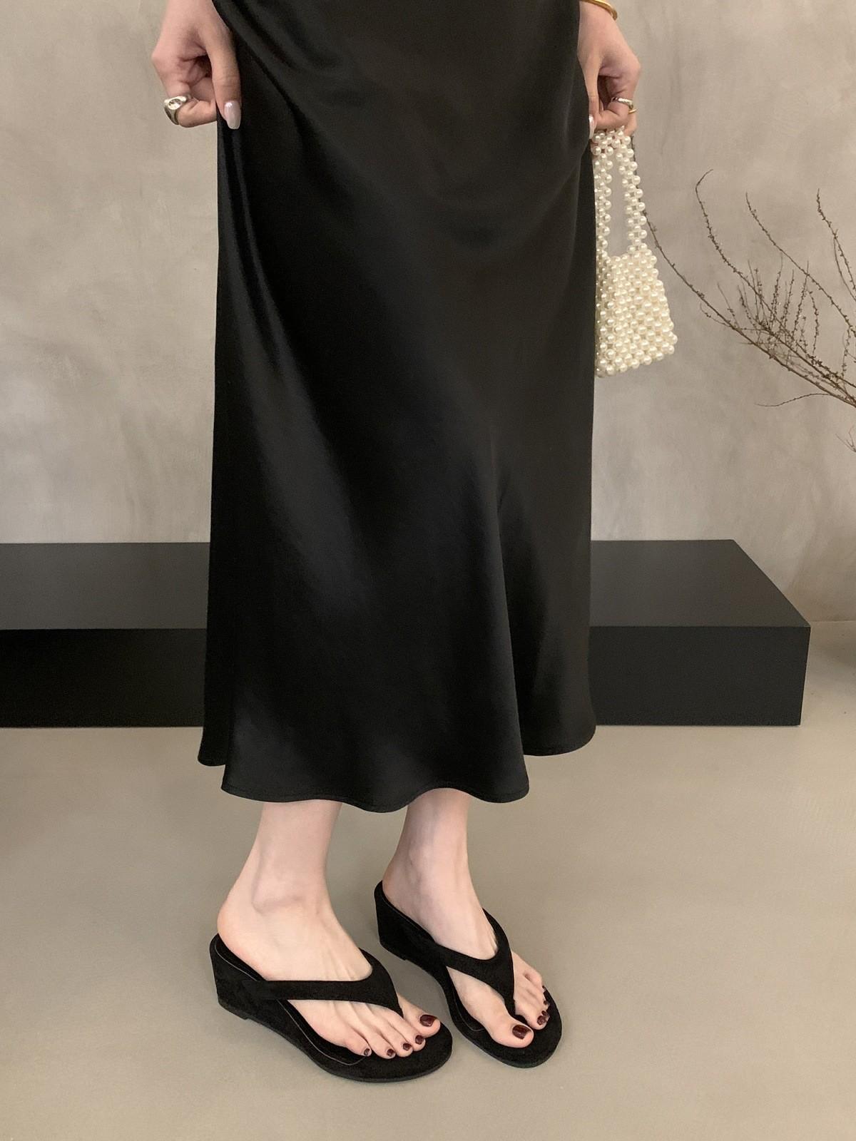 

Wedge heel flip-flop shoes women s shoes outer wear 2025 summer temperament red with skirt sandals high heels sandals 40 чёрный